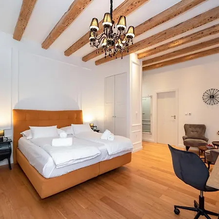 Гостевой дом Luxury Lav 3*