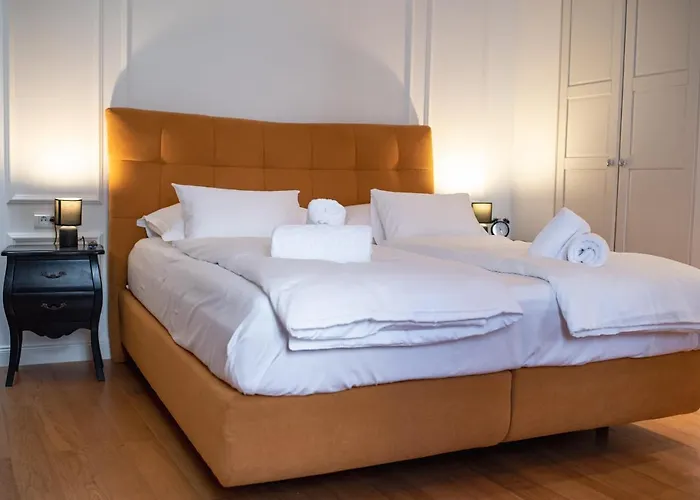 Luxury Lav Guest house