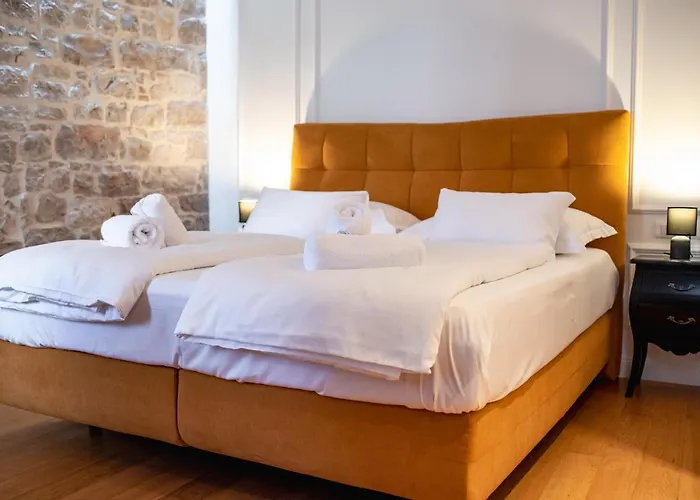 Guest house Luxury Lav 3*