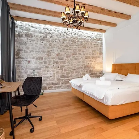 Luxury Lav Penzion *