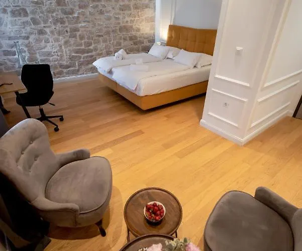 Guest house Luxury Lav